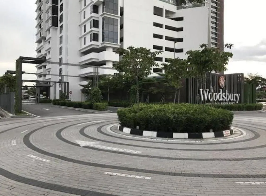 Woodsbury Suites Butterworth Apartment